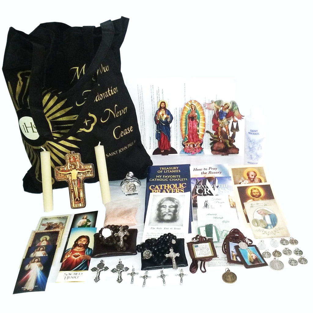 Picture of items in the 3 Days of Darkness tote. Click on the "Tote Items" Tab for a full list of all the items in this tote. This picture shows Our Lady of Guadalupe, Sacred Heart of Jesus and no bible as your choice.